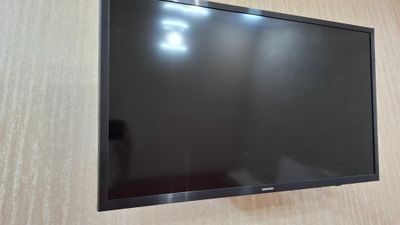 Samsung smart 32 sotiladi