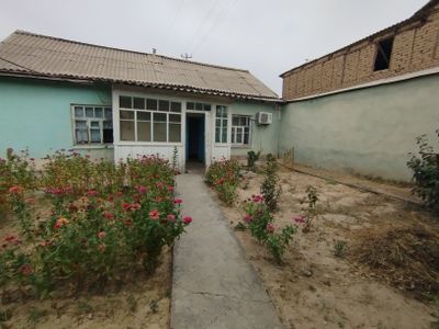 Уй сотилади 4 сотик