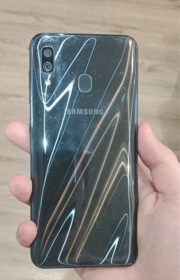 продается самуснг а30