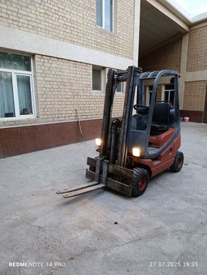 Вилочный погрузчик (кара) Linde грузоподъёмностью 1.5 т