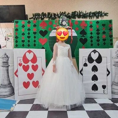 Продам очень нарядное платье. Одели 1 раз.