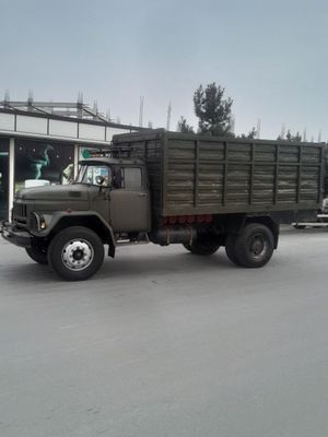 Zil 131 sotiladi