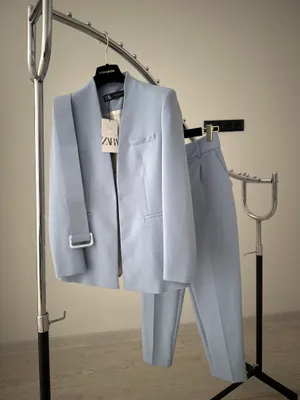 Zara костюм . Абсолютно новый. В размере S .