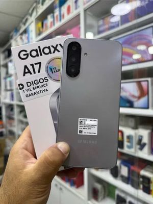 Smartfon Samsung Galaxy A17, 6.7" 90Hz ekran