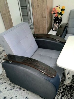Yengi divan stoli bilan