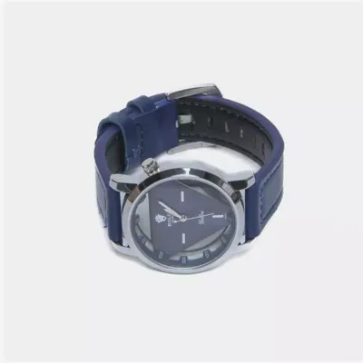 Rolex soatining uch burchak shaklidagi yangi model