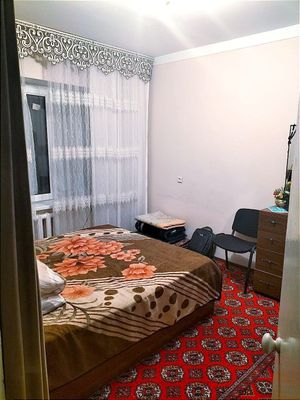 Тинчлик метрони ёнида. Towmiga, Milliyga, Beruniyga