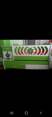 болалар шкофи ва каравати холати яхши 2тасини 800