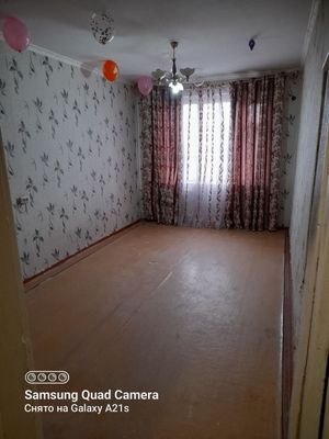 2 xonali Kvartira sotiladi