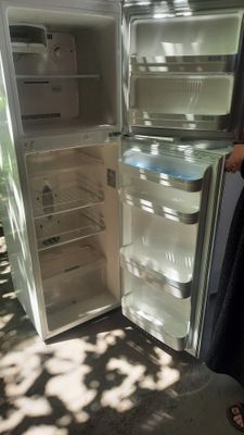 холодилниклар сотилад тиник LG