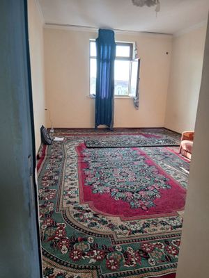Termiz shahar 2 honali uy ijaraga beriladi rektaratni oldidan