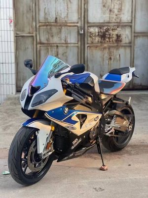 BMW S 1000 RR Sotiladi