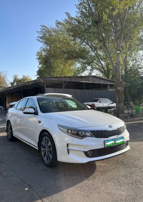Kia Optima sotiladi