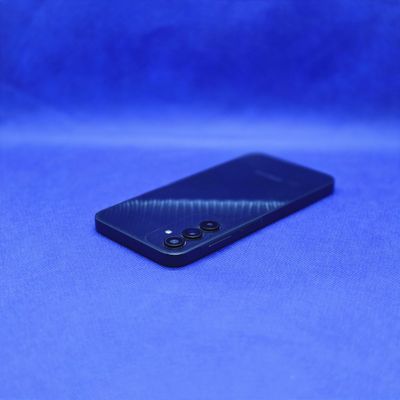Samsung A15 sotiladi dastavka bor