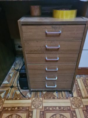Тумба с выдвижными ящичками