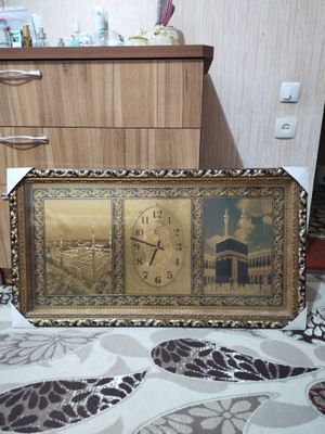 Продается картина часы