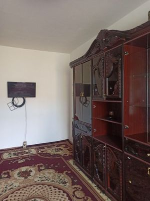 2 xonali kv ijaraga beriladi.