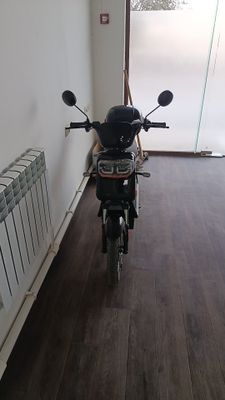 E-Bike: yangi skuter