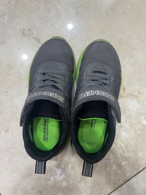 Кроссовки Skechers