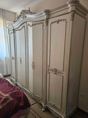 Шкафы для одежды