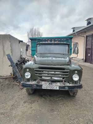 Zil 130 samasval sotladi soz xolada