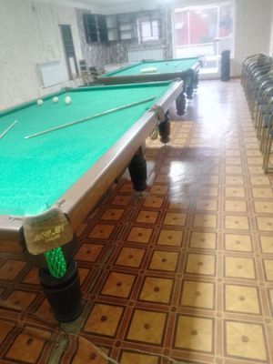 Biliyart stoʻli sotiladi