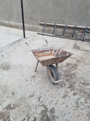 Продаётся тачка для строительства