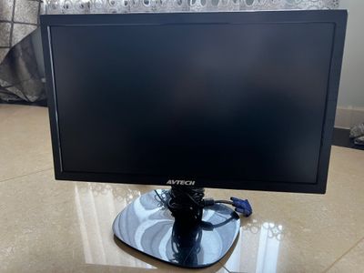 Монитор AVTECH LED 19