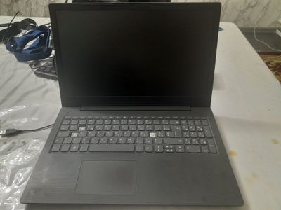Lenovo noutbuk sotiladi