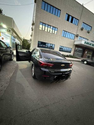 Chevrolet onix premier 2+ full