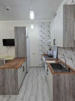 Мирзо Улугбек ИТ парк метро якинда квартира бор 1 хонали