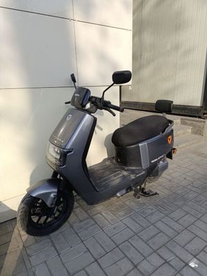 Elektro Skuter sotiladi