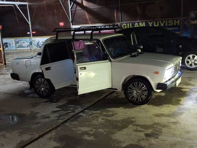 Vaz 2107 srochno sotiladi .dakumenti 100% toʻliq.