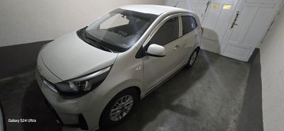 Kia 2023 .