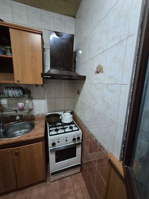 Продаётся газ плита и вытяжка
