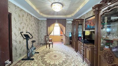Фрунзиский 4 мактаб 3 хонали квартира сотилади.ID: 1190