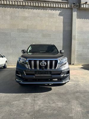 Toyota Land Cruiser Prado 150 год 2015