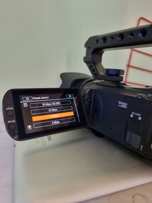 CANON HF G30
