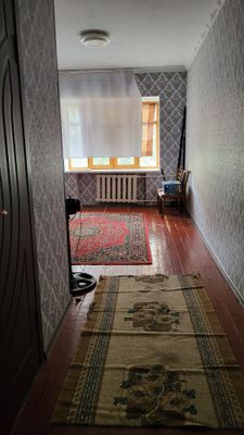 Сдаю квартиру 1-3-5 в бывшем общежитии. Санузел внутри