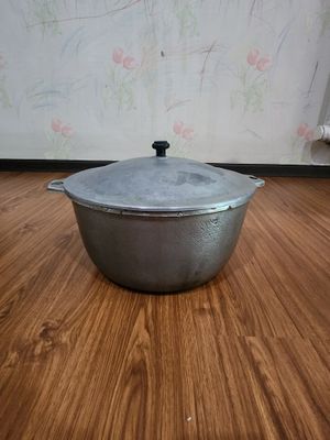 Продам чугунный казан