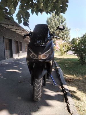 Motor skuter Tiger