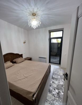 Новза ва Милле бог метро якинида Олага квартира бор