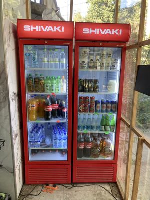 Витринный холодильник для напиток SHIVAKI