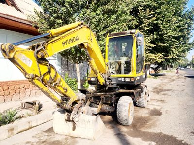 Hyundai 555 sotiladi zudlik blan narhini kelishamiz