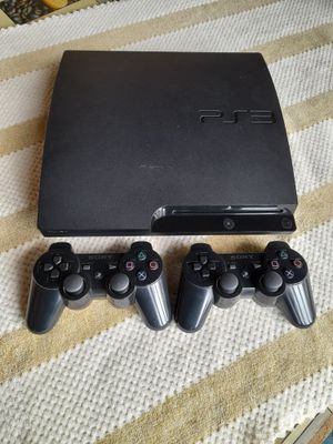 Sony 3 pulti 2 ta Orginal 160 Gb oyni bor