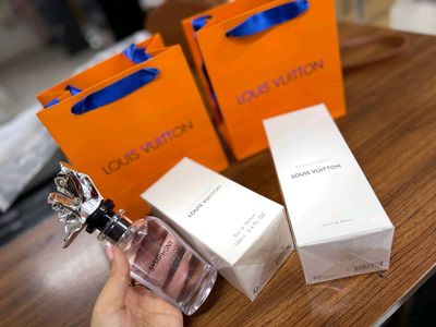 Louis Vuitton Symphon va Louis Vuitton Imagination