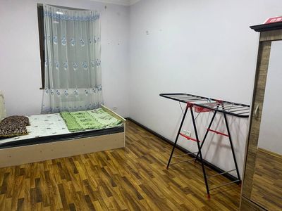 Сдаётся 2х комнатная квартира на 1этаже в районе 6 микрорайон 200$