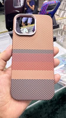 Ip 15,16pro/pro max uchun carbon macsafe chiholar