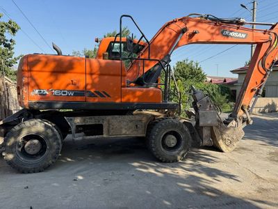 Экскаватор Doosan DX160W продается