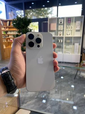 Halol Nasiyaga Iphone 15 pro white 128gb